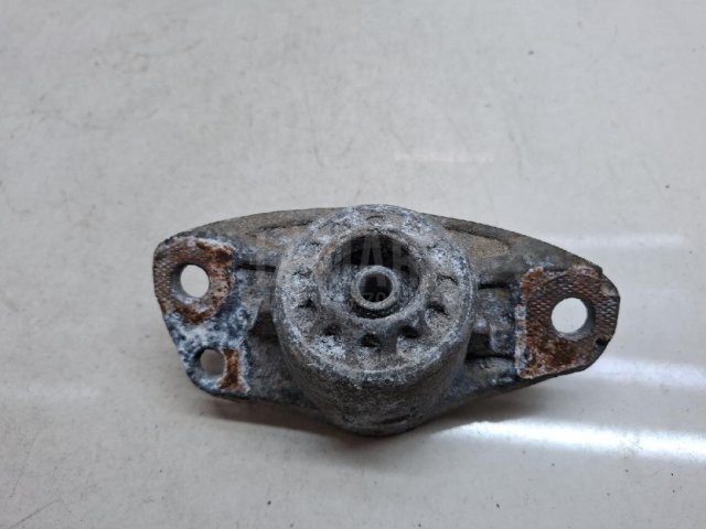 Опора заднего амортизатора