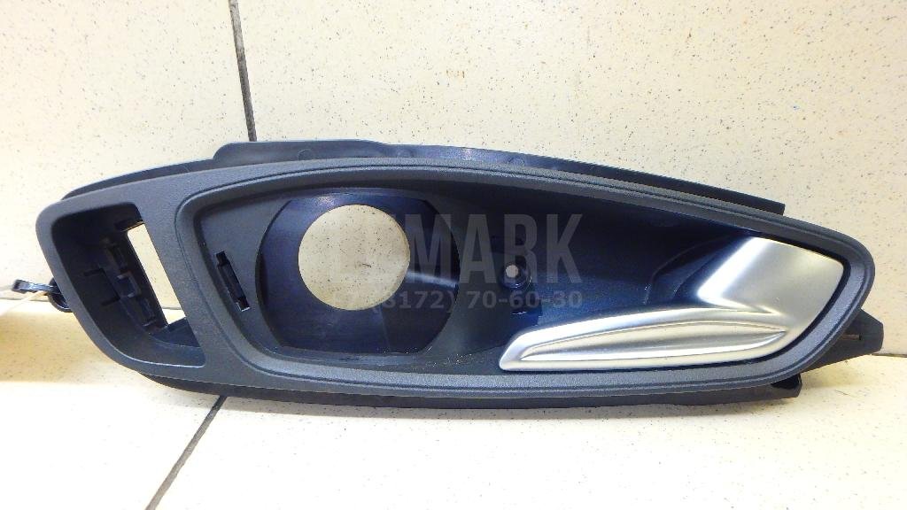 Ручка двери передней внутренняя правая