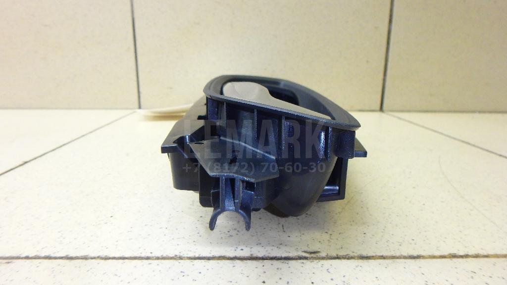 Ручка двери передней внутренняя правая