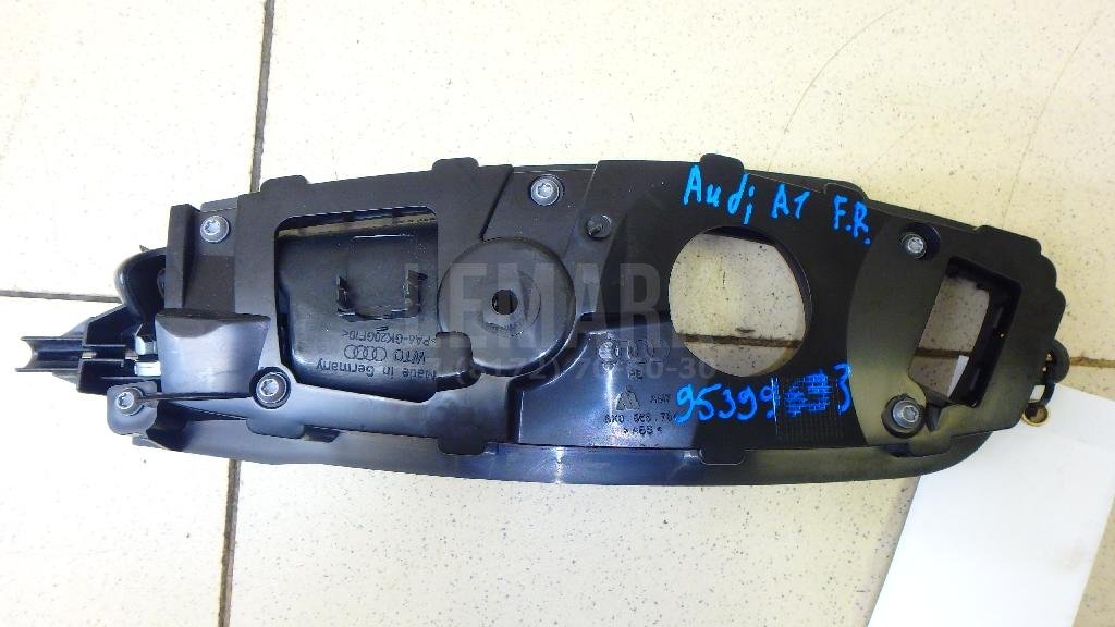 Ручка двери передней внутренняя правая