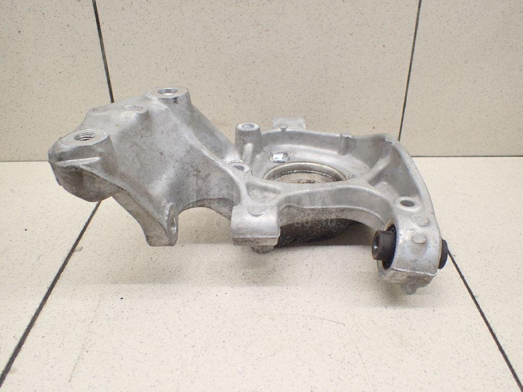 Кулак поворотный задний правый