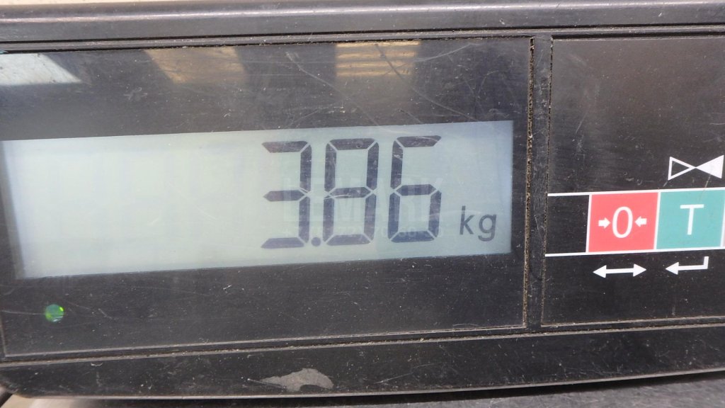 Стекло двери передней правой