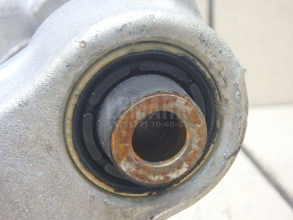 Кулак поворотный задний правый