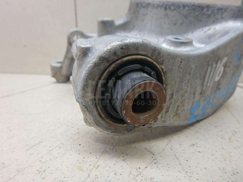 Кулак поворотный задний левый