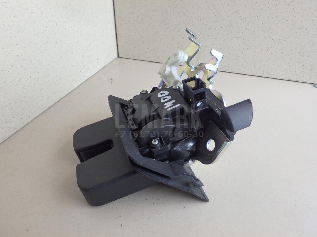 Замок багажника