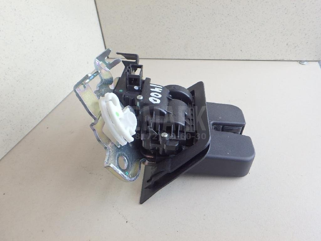 Замок багажника