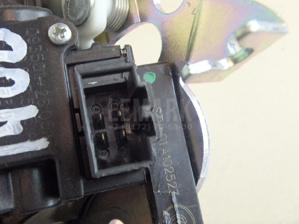 Замок багажника