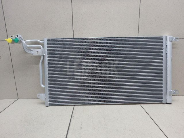 Радиатор кондиционера (конденсер)