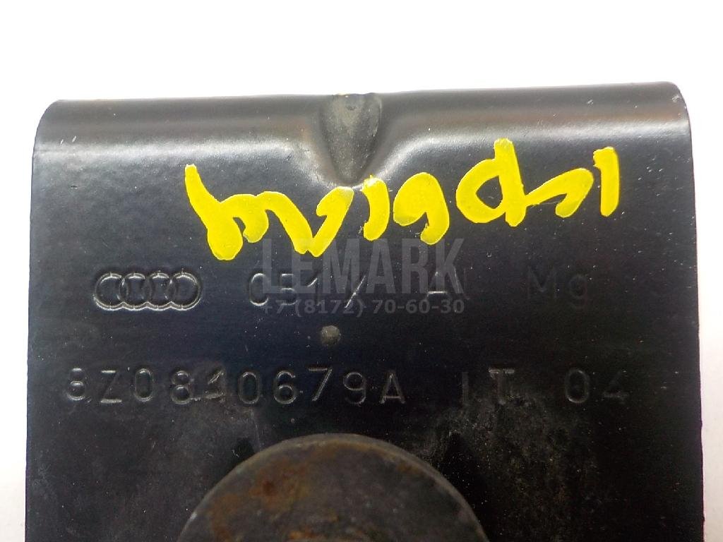 Кронштейн крепления крыла