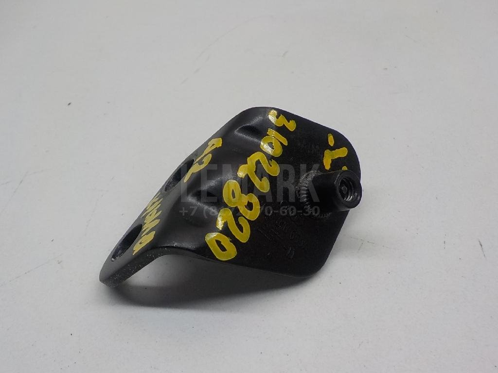 Кронштейн крепления крыла