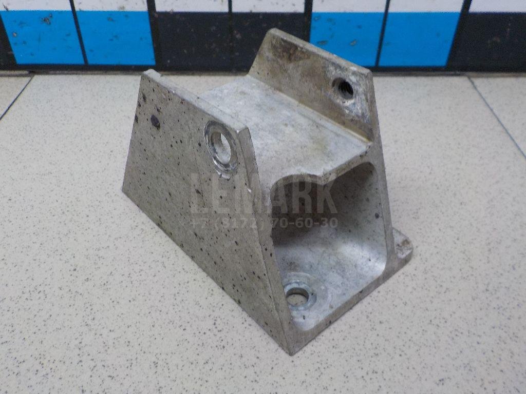 Кронштейн усилителя заднего бампера левый