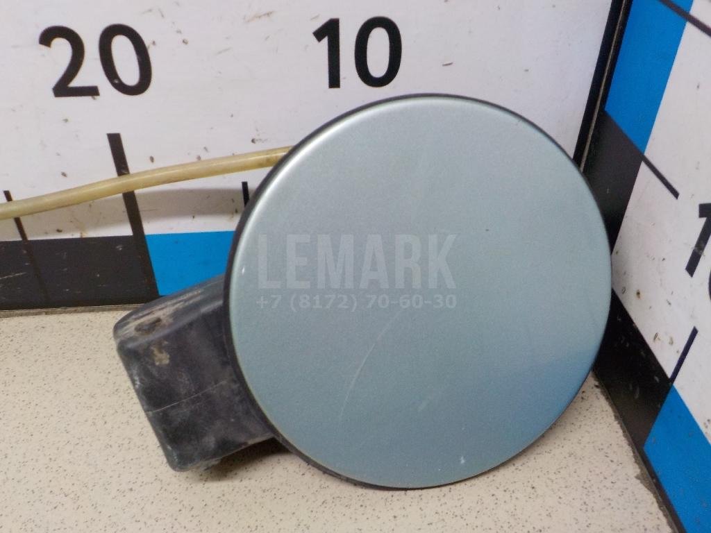 Лючок бензобака