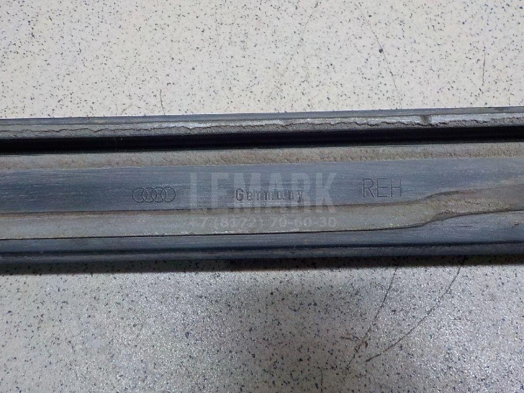 Молдинг передней правой двери