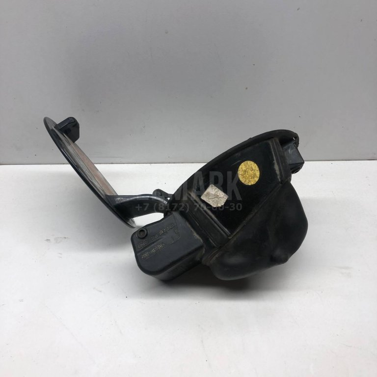 Лючок бензобака