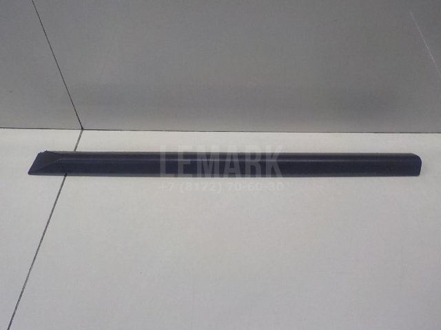 Молдинг задней левой двери