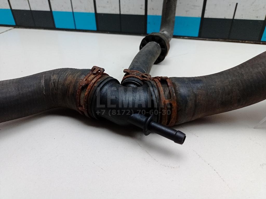 Патрубок радиатора