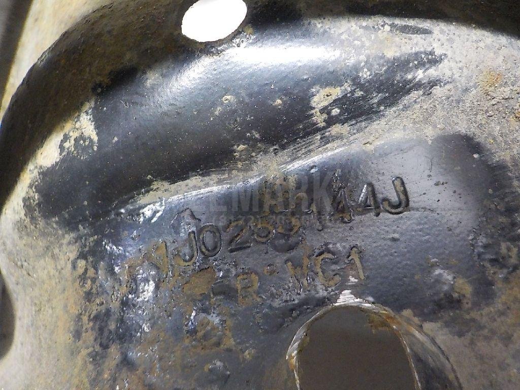 Кронштейн глушителя