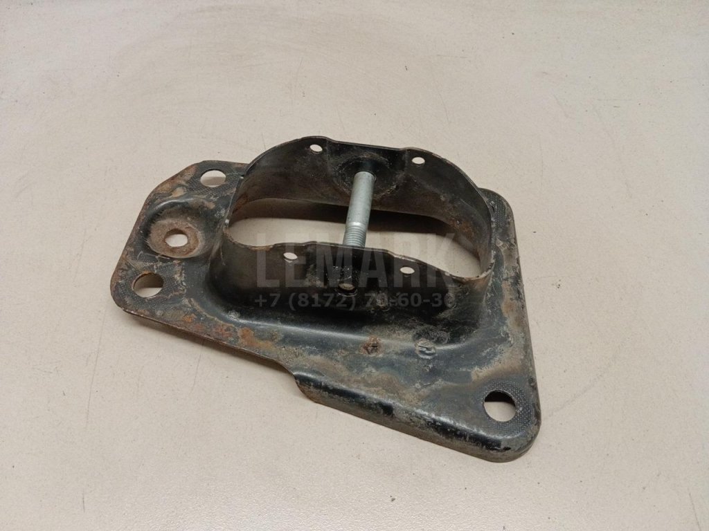 Кронштейн (п.з.к.)