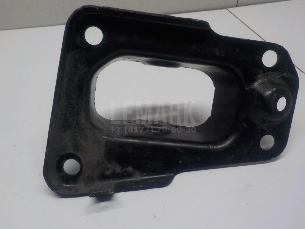 Кронштейн (п.з.к.)