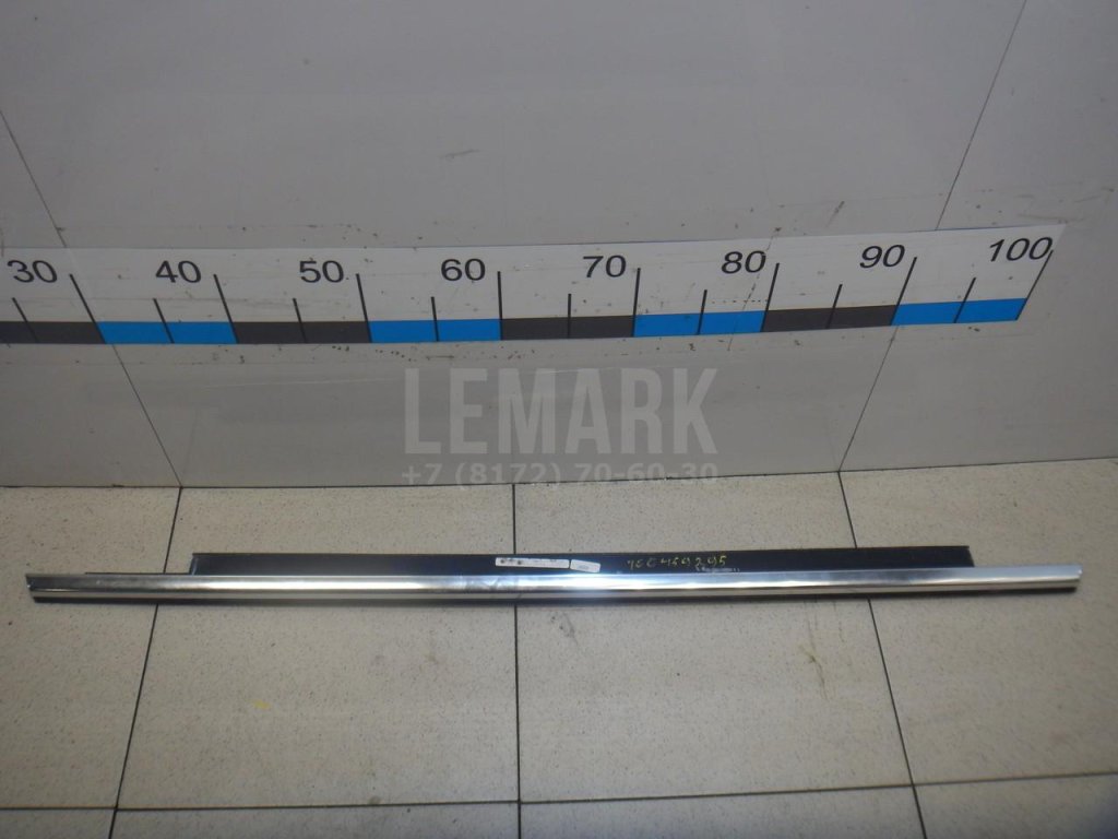 Накладка стекла заднего левого