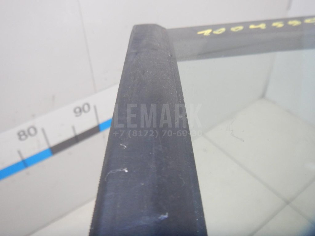 Стекло кузовное глухое левое