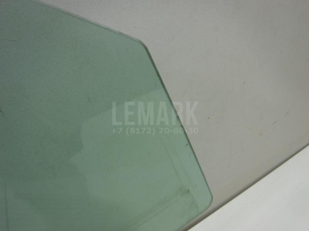 Стекло двери передней правой