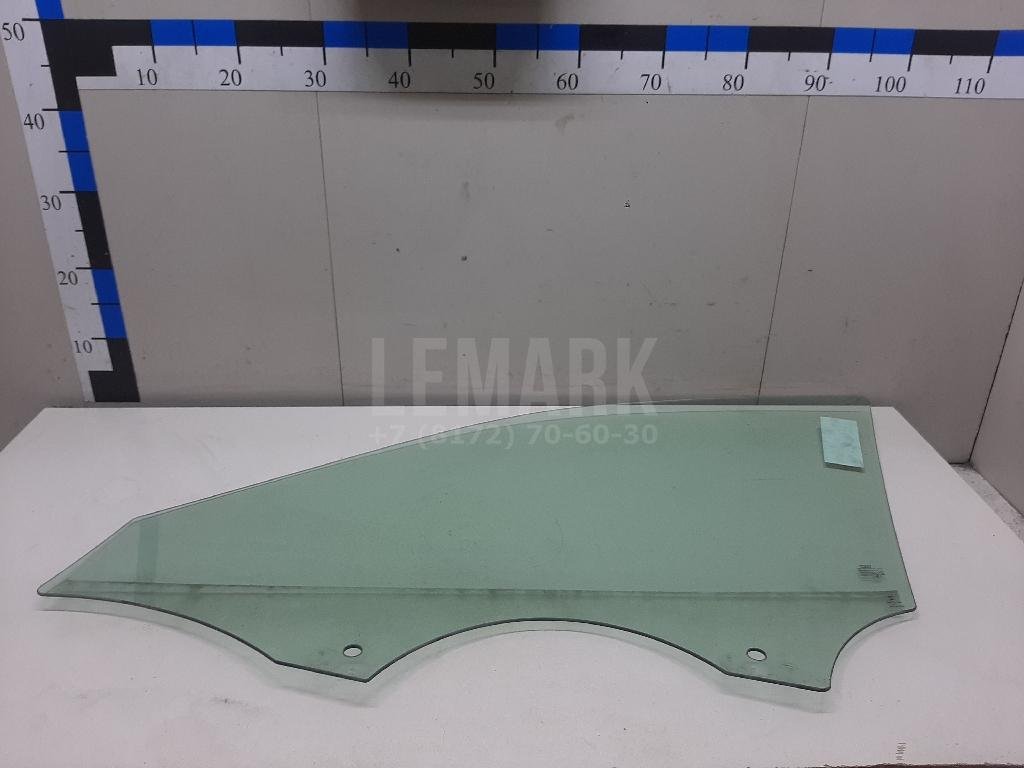 Стекло двери передней правой