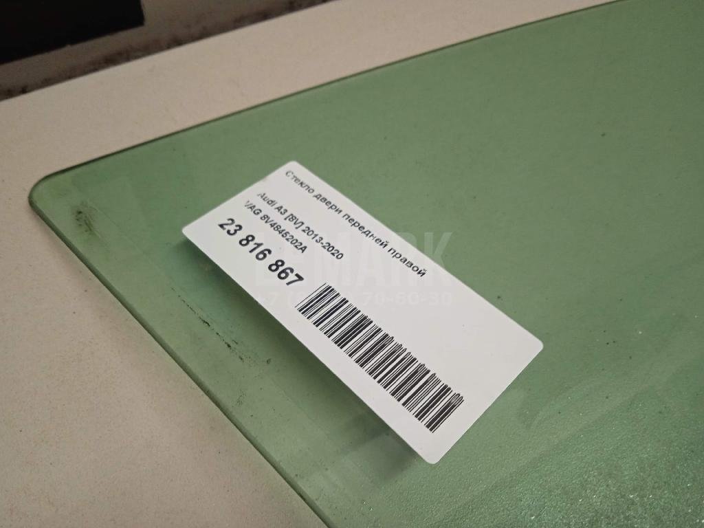 Стекло двери передней правой