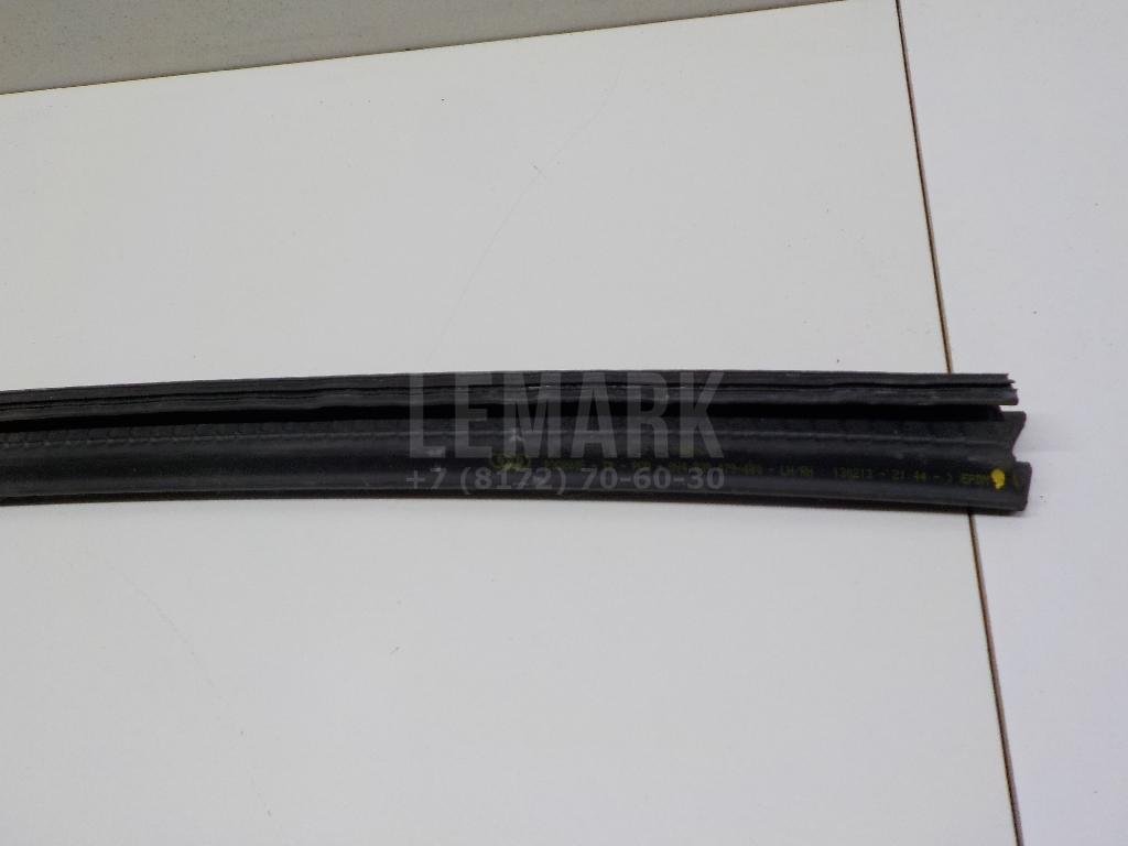 Накладка стекла заднего левого