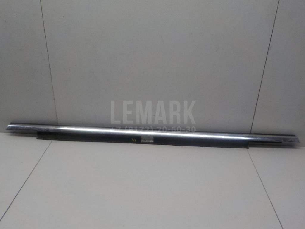 Накладка стекла заднего левого