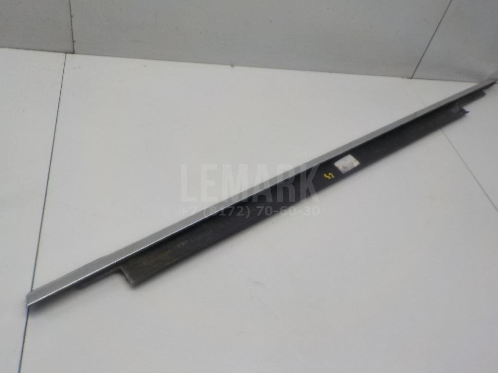 Накладка стекла заднего левого