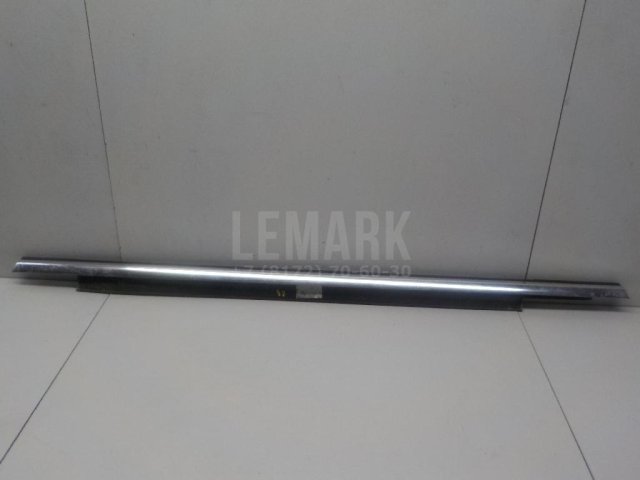 Накладка стекла заднего левого