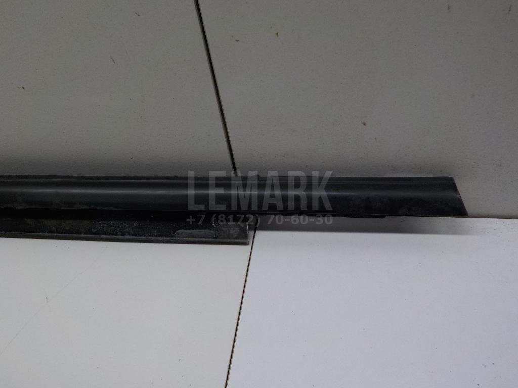 Накладка стекла заднего левого