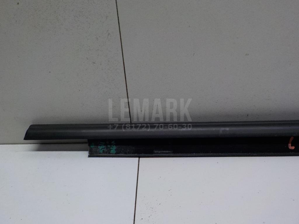 Накладка стекла заднего левого