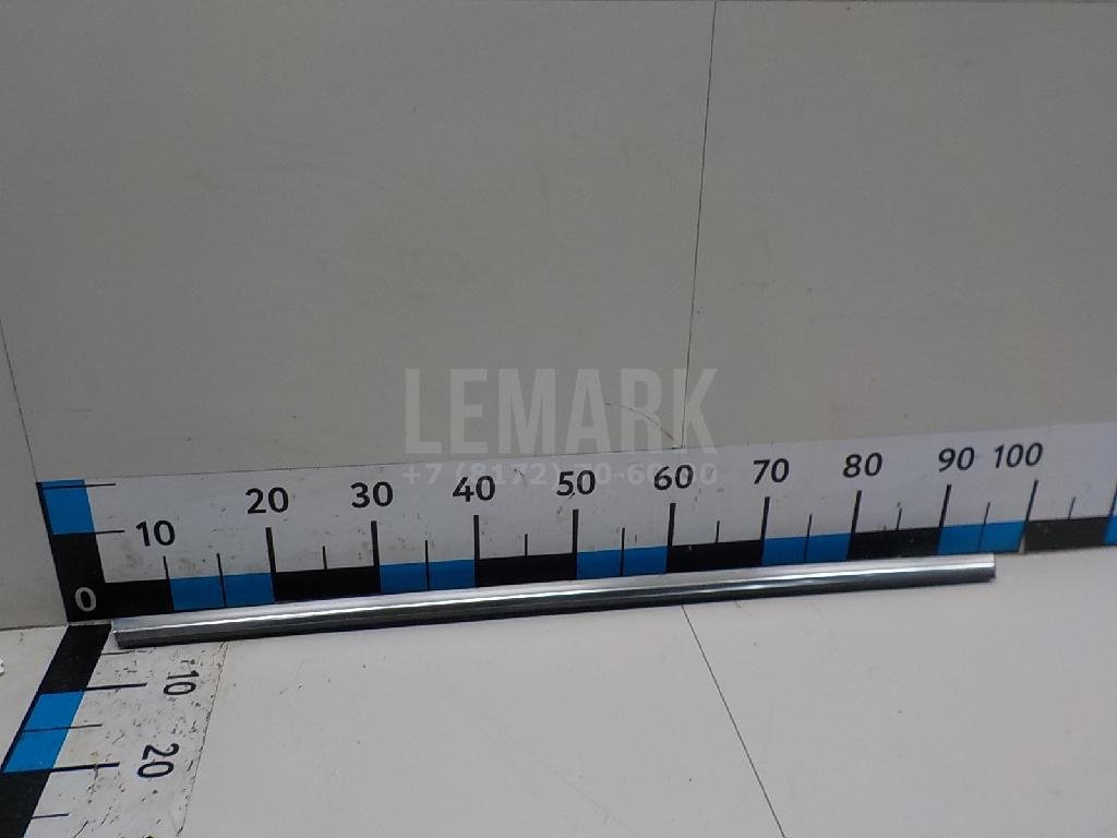 Накладка стекла заднего левого