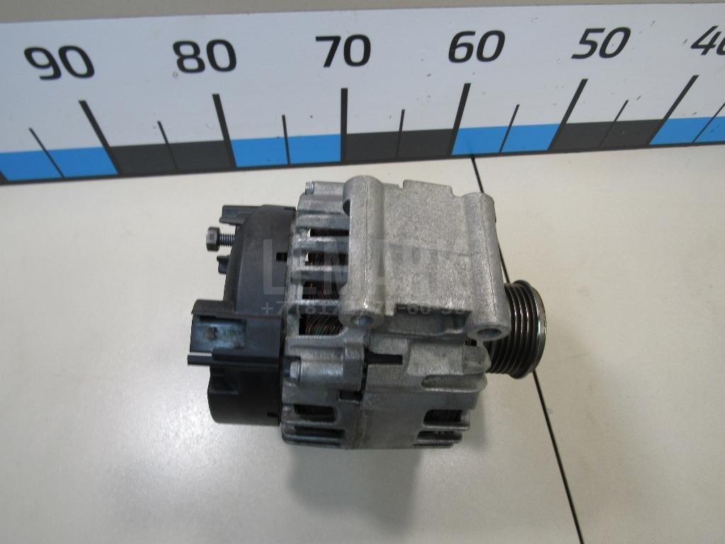 Генератор для  Audi A4 [B8] Allroad 2009-2015