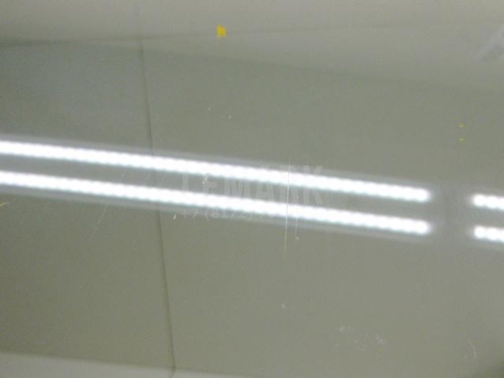 Стекло двери передней правой