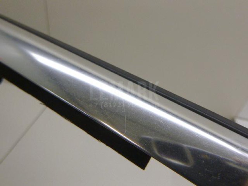 Накладка стекла заднего левого