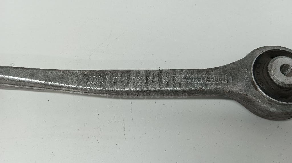 Рычаг передний верхний правый передний