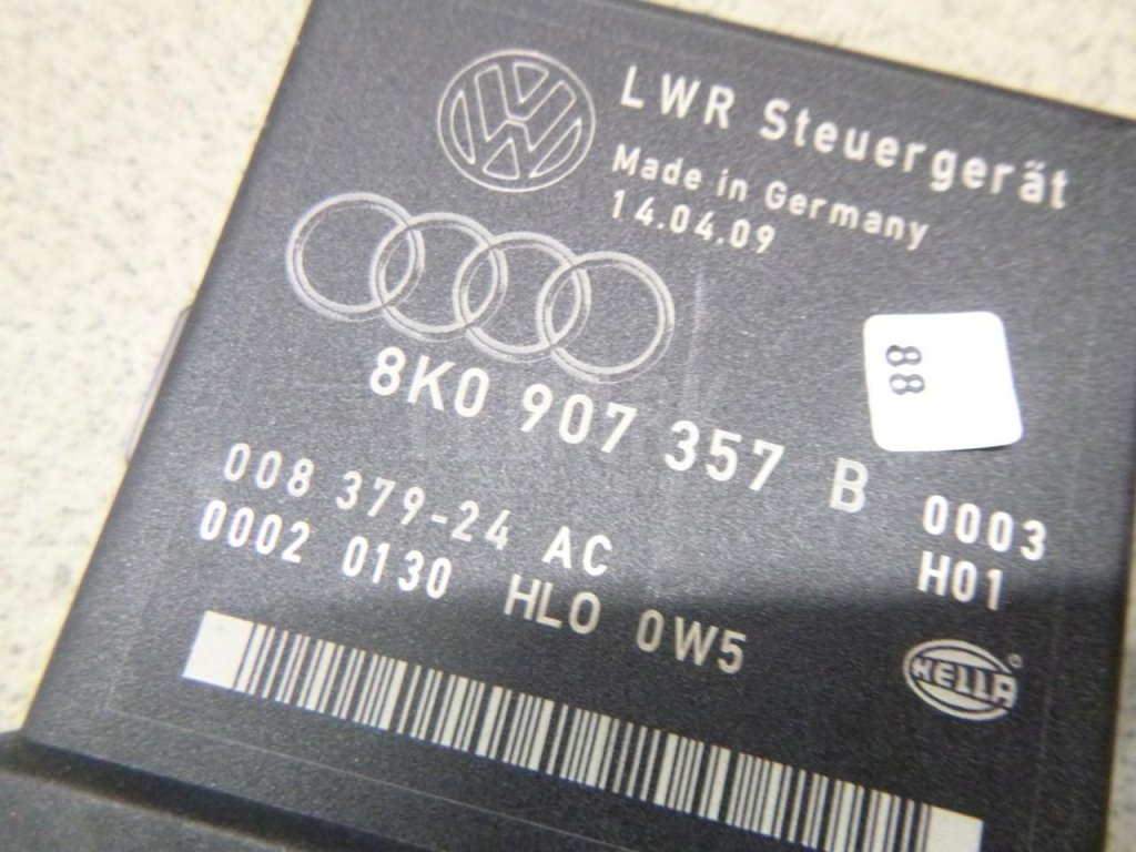 Блок электронный для  Audi 100 [C4] 1991-1994