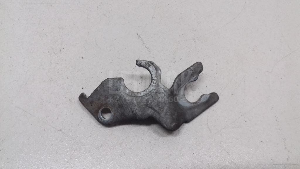 Крепление тормозного шланга