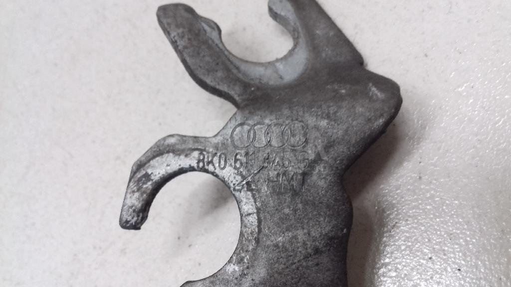 Крепление тормозного шланга