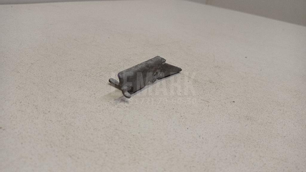 Крепление тормозного шланга