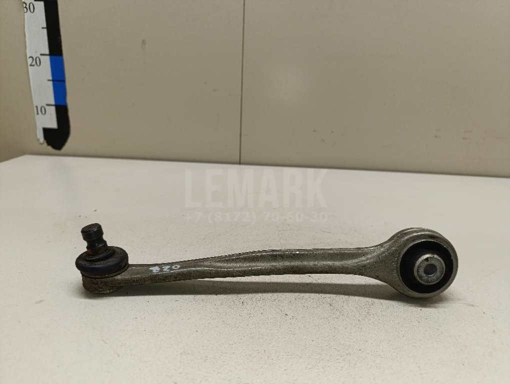 Рычаг передний верхний правый передний