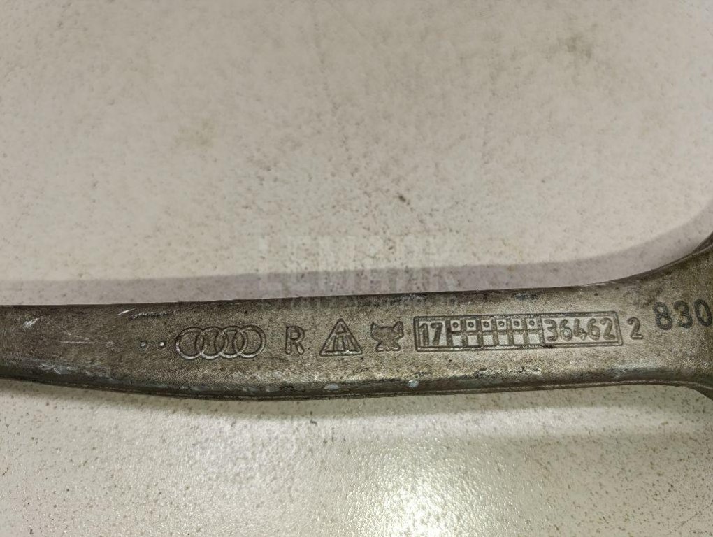 Рычаг передний верхний правый передний