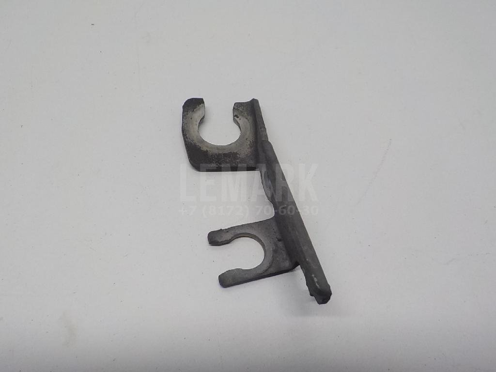 Крепление тормозного шланга