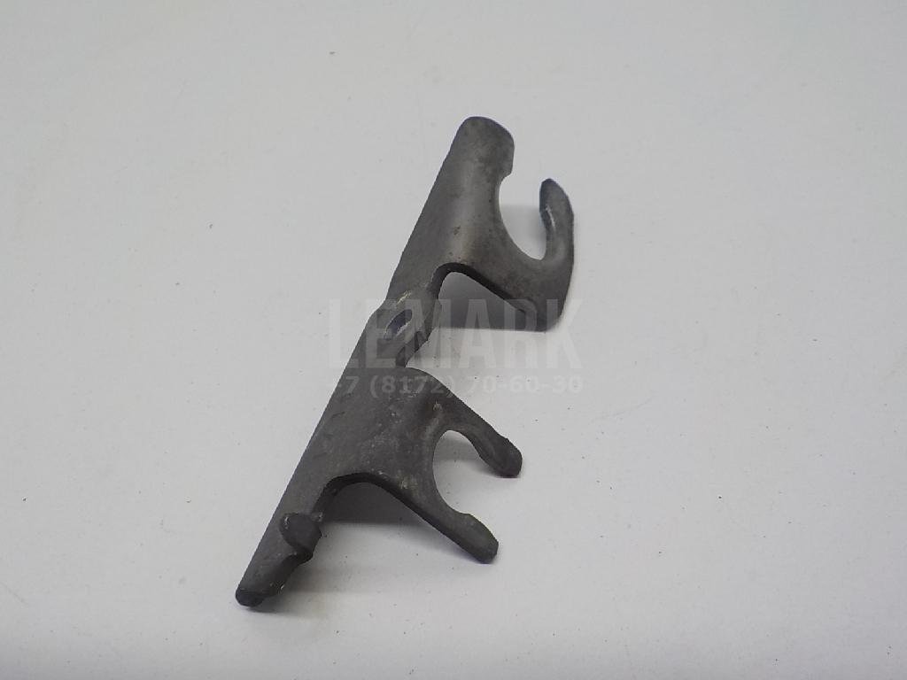 Крепление тормозного шланга