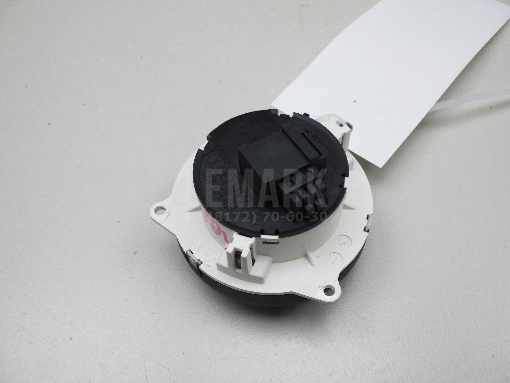 Кнопка люка