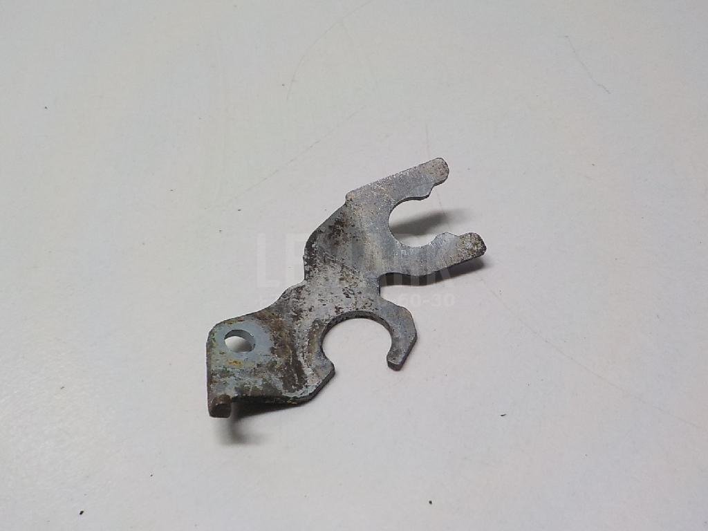 Крепление тормозного шланга