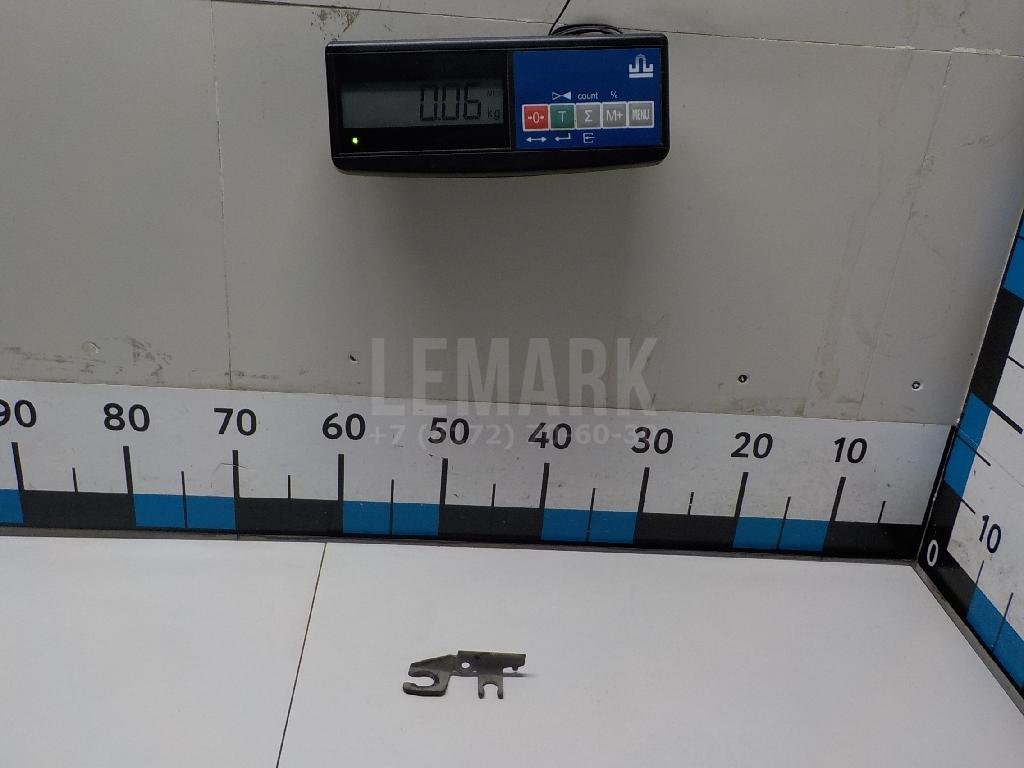 Крепление тормозного шланга